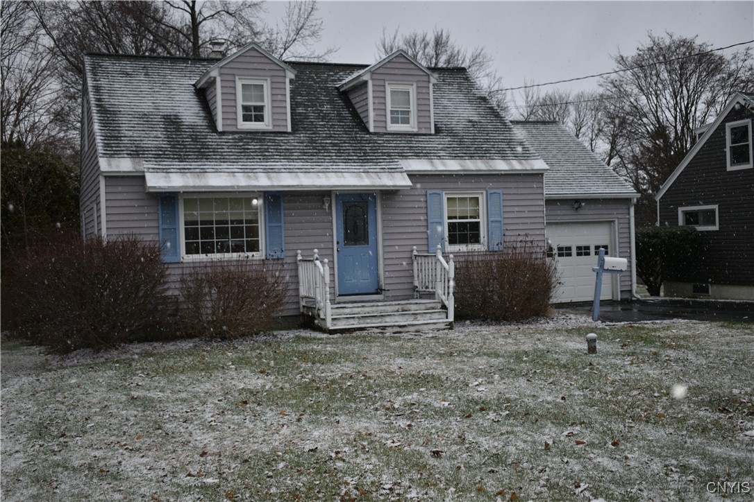 108 Glenview Parkway, Camillus, New York image 3