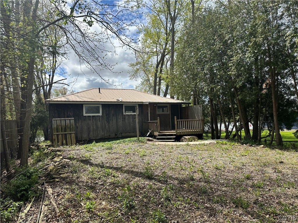 Photo of 3338 Hayes Road, Lysander, NY 13027 (MLS # S1678008)