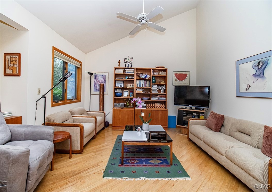 211 White Heron Circle, Manlius, New York image 8