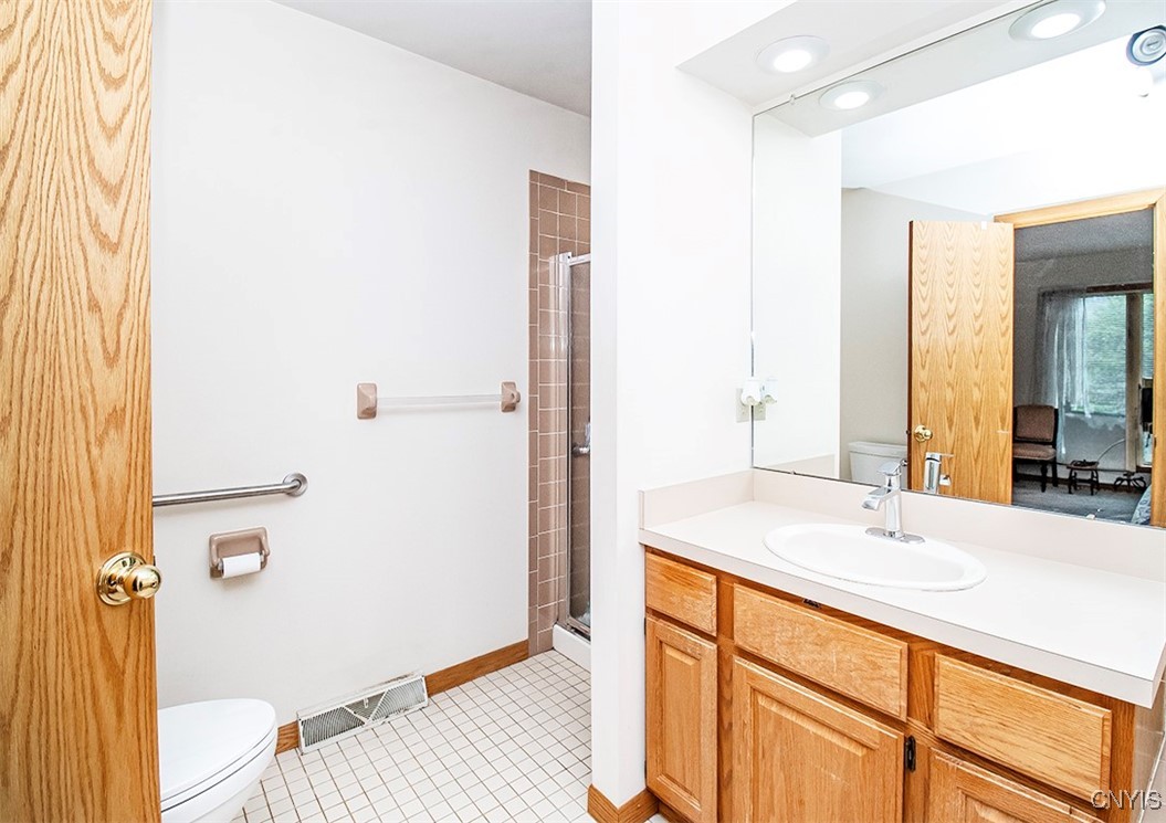 211 White Heron Circle, Manlius, New York image 21