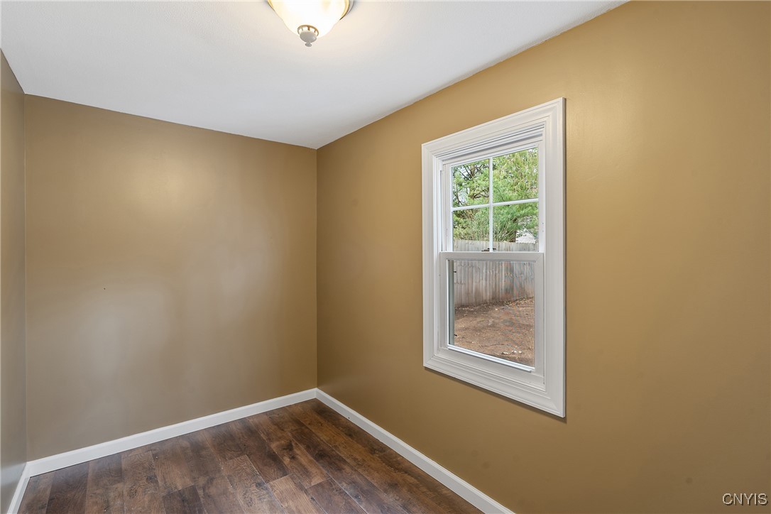 36 Pine Ridge Circle, Clay, New York image 21