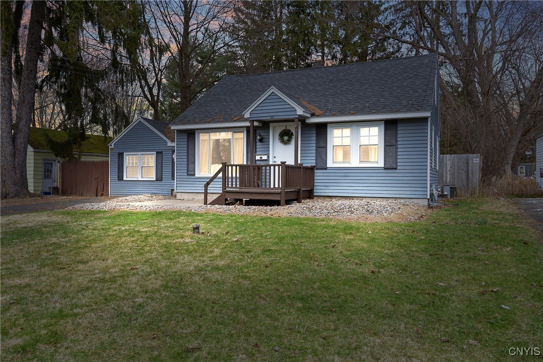36 Pine Ridge Circle, Clay, New York image 1