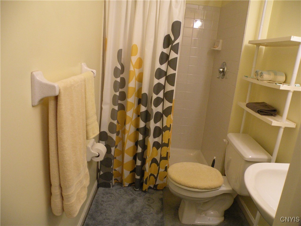 9557 Bantry Lane Ln, Cicero, New York image 14