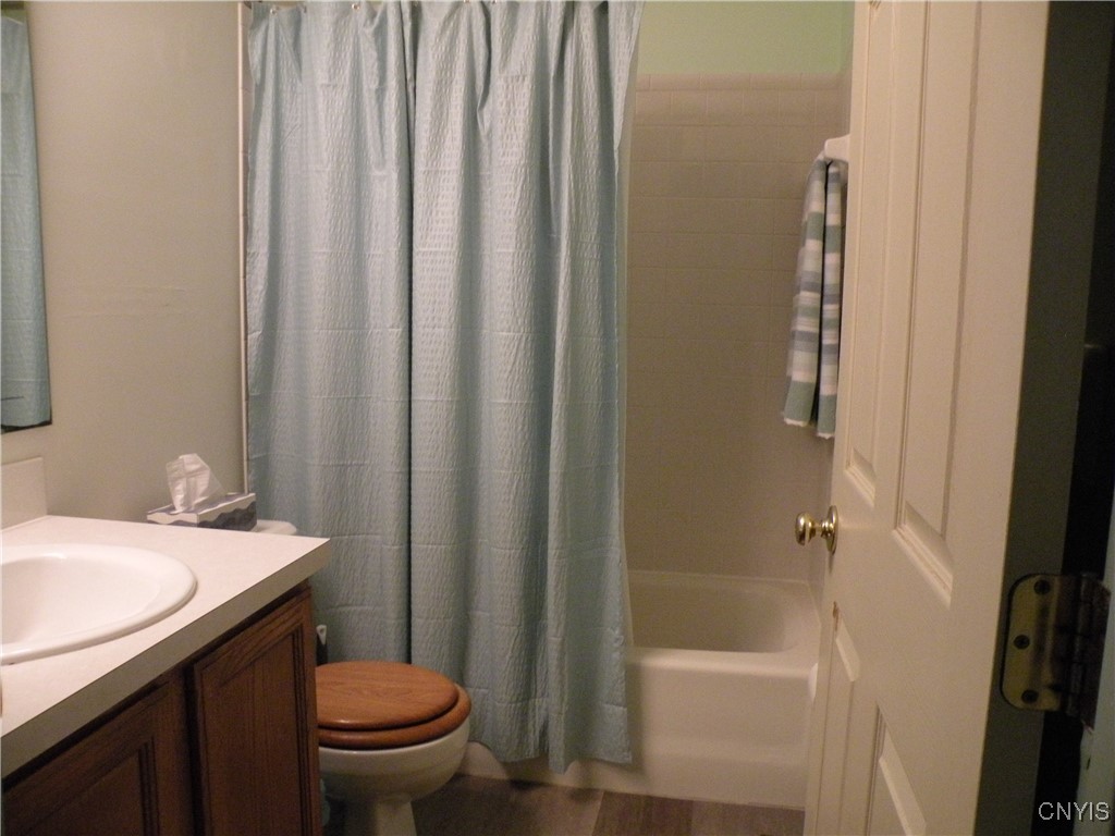 9557 Bantry Lane Ln, Cicero, New York image 13