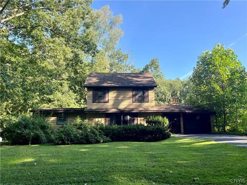 Photo of 1030 Fay Street, Volney, NY 13069 (MLS # S1707040)