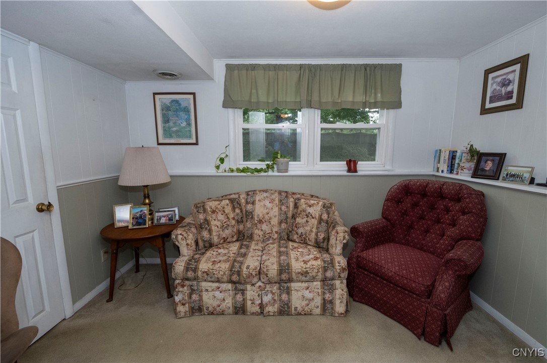 Camillus, New York 13219, United States, 4 Bedrooms Bedrooms, ,2 BathroomsBathrooms,Residential,Pending,39963