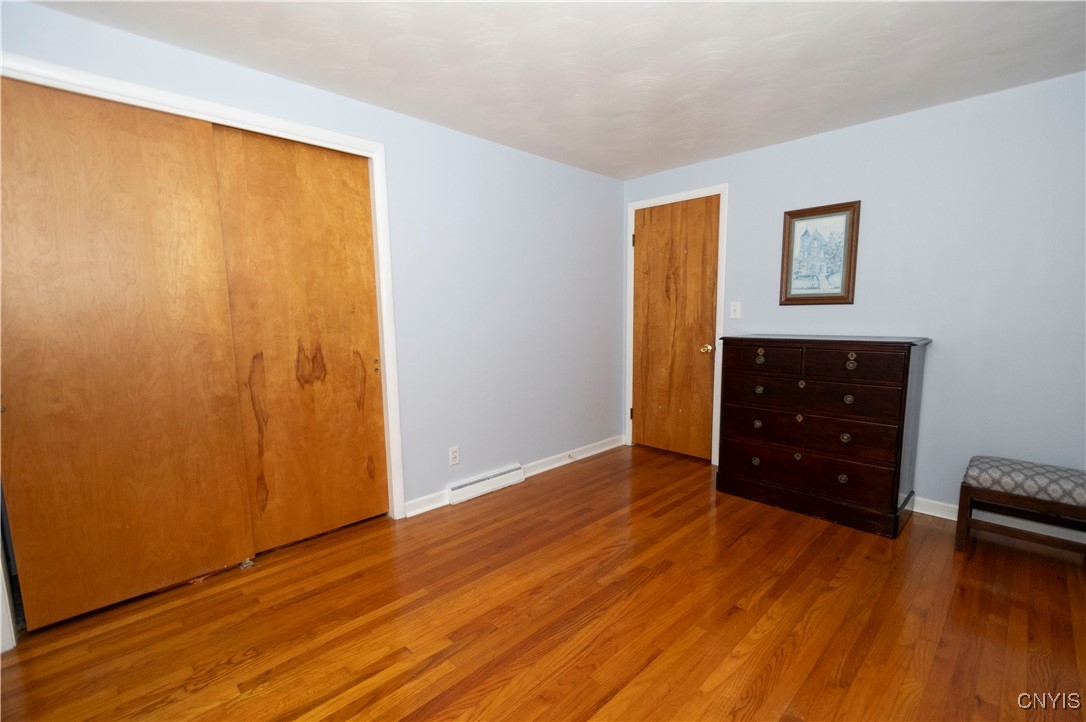 Camillus, New York 13219, United States, 4 Bedrooms Bedrooms, ,2 BathroomsBathrooms,Residential,Pending,39963