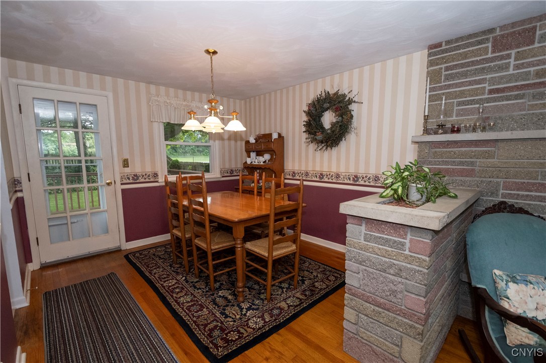 Camillus, New York 13219, United States, 4 Bedrooms Bedrooms, ,2 BathroomsBathrooms,Residential,Pending,39963