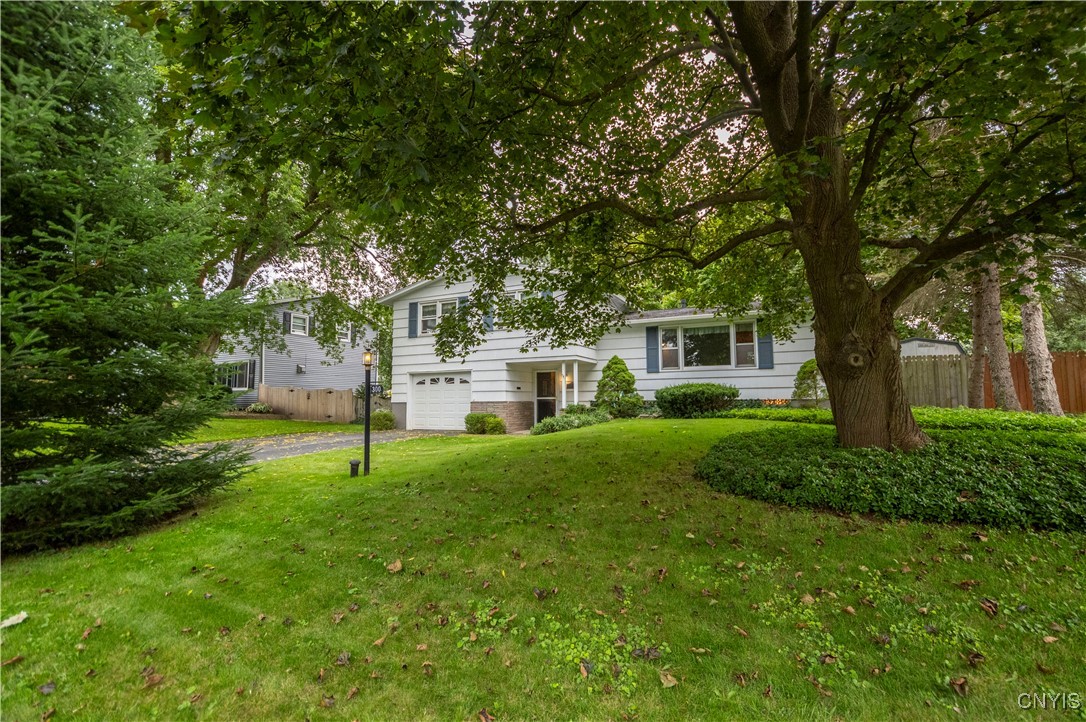 Camillus, New York 13219, United States, 4 Bedrooms Bedrooms, ,2 BathroomsBathrooms,Residential,Pending,39963