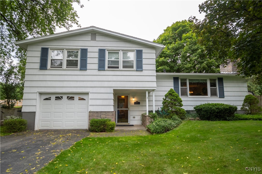 Camillus, New York 13219, United States, 4 Bedrooms Bedrooms, ,2 BathroomsBathrooms,Residential,Pending,39963