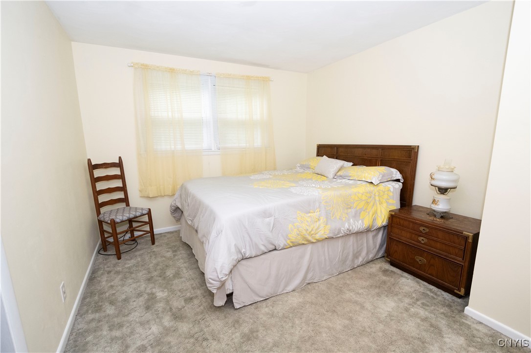 Camillus, New York 13219, United States, 4 Bedrooms Bedrooms, ,2 BathroomsBathrooms,Residential,Pending,39963