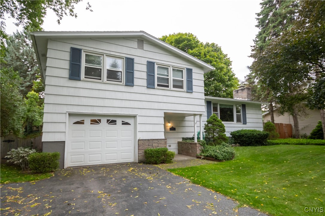 Camillus, New York 13219, United States, 4 Bedrooms Bedrooms, ,2 BathroomsBathrooms,Residential,Pending,39963