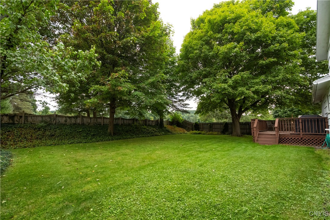 Camillus, New York 13219, United States, 4 Bedrooms Bedrooms, ,2 BathroomsBathrooms,Residential,Pending,39963