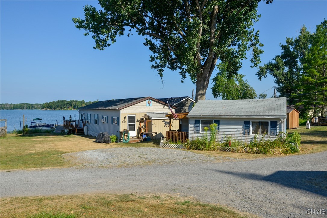 211 Dillon Point Road