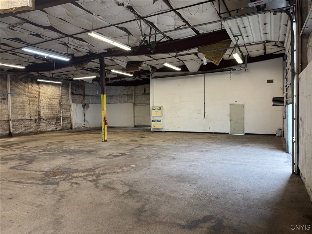 647 W Genesee Street