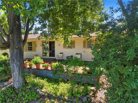 Tiny photo for 2770 W Lake Road, Skaneateles, NY 13152 (MLS # S1704975)