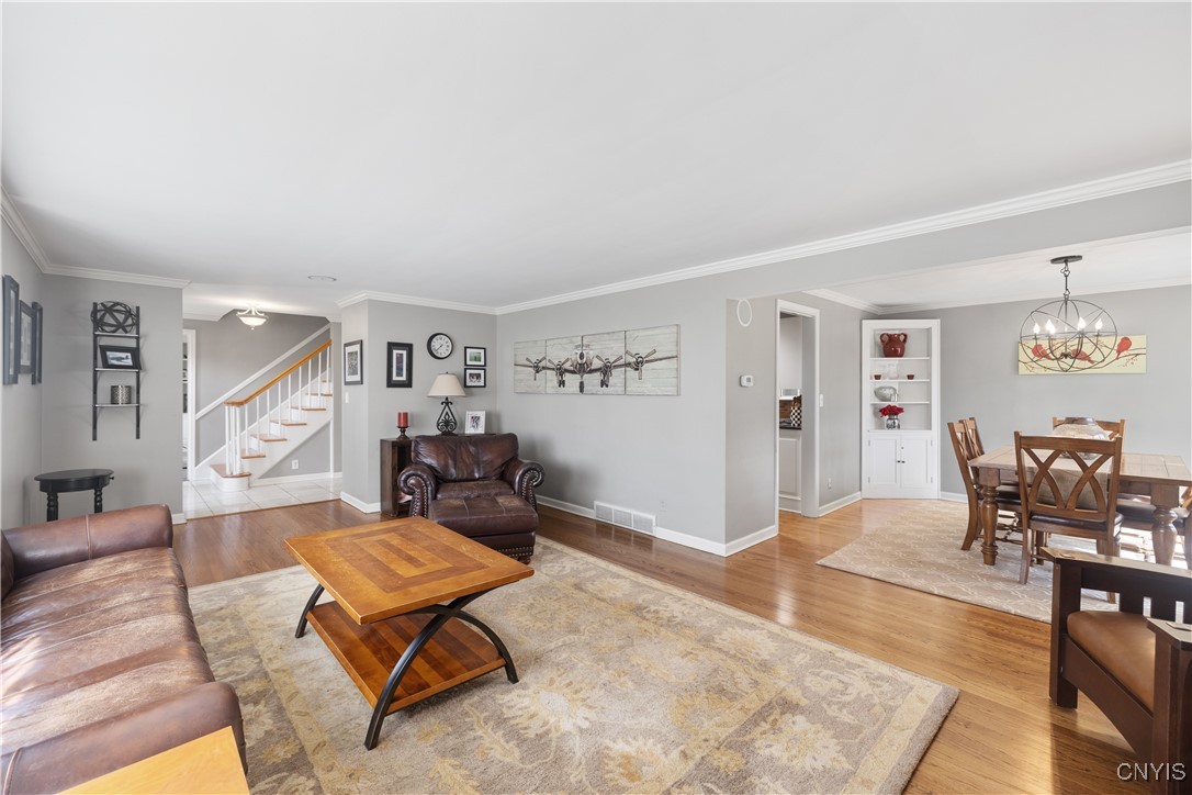 7679 Stonehedge Lane, Manlius, New York image 6