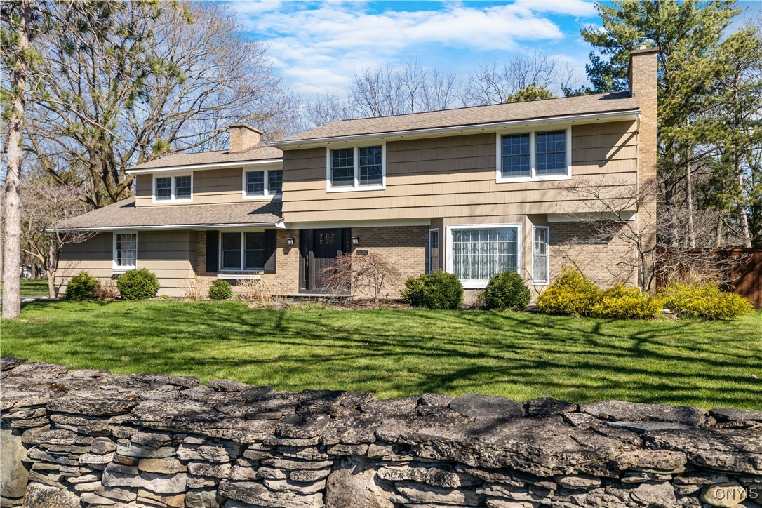 7679 Stonehedge Lane, Manlius, New York image 1