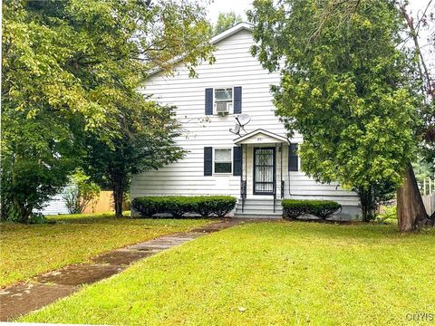 Photo of 821 Floyd Avenue, Rome, NY 13440 (MLS # S1656995)