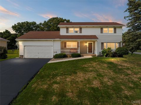 11 Regency Road New Hartford NY 13413