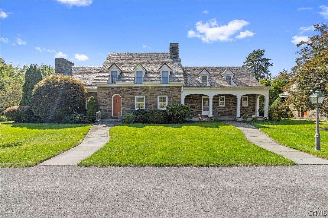 3313 E Lake Rd