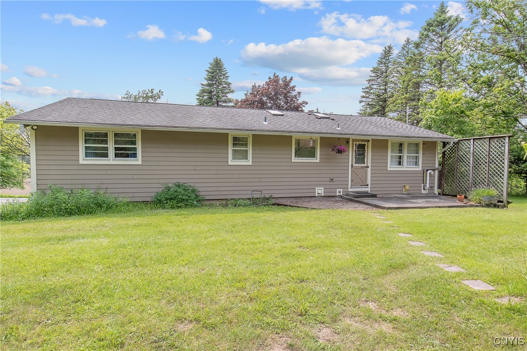 5682 Ike Dixon Road, Camillus, New York image 33