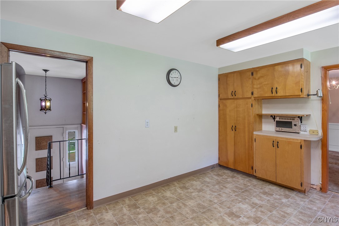 5682 Ike Dixon Road, Camillus, New York image 17