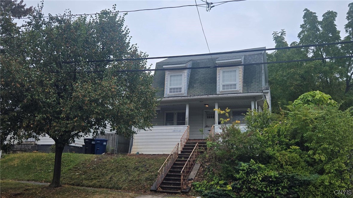 404 Griffiths Street
