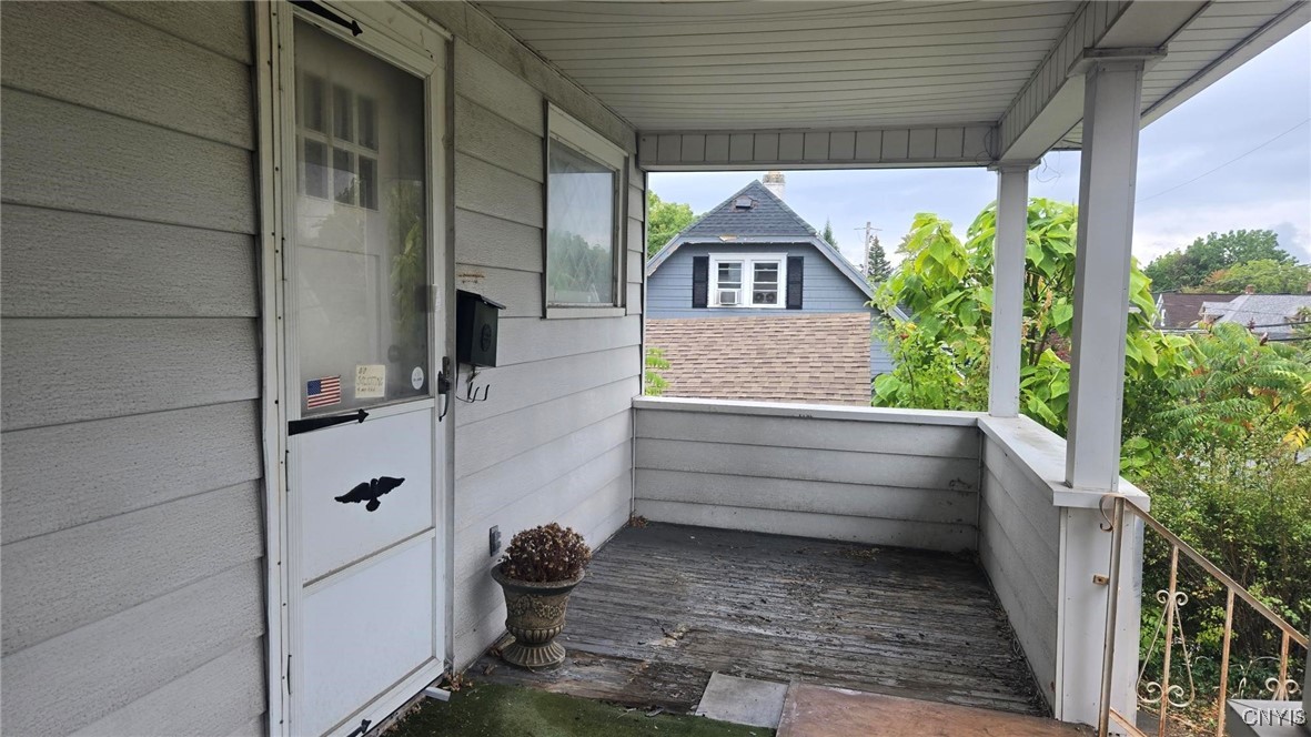 404 Griffiths Street