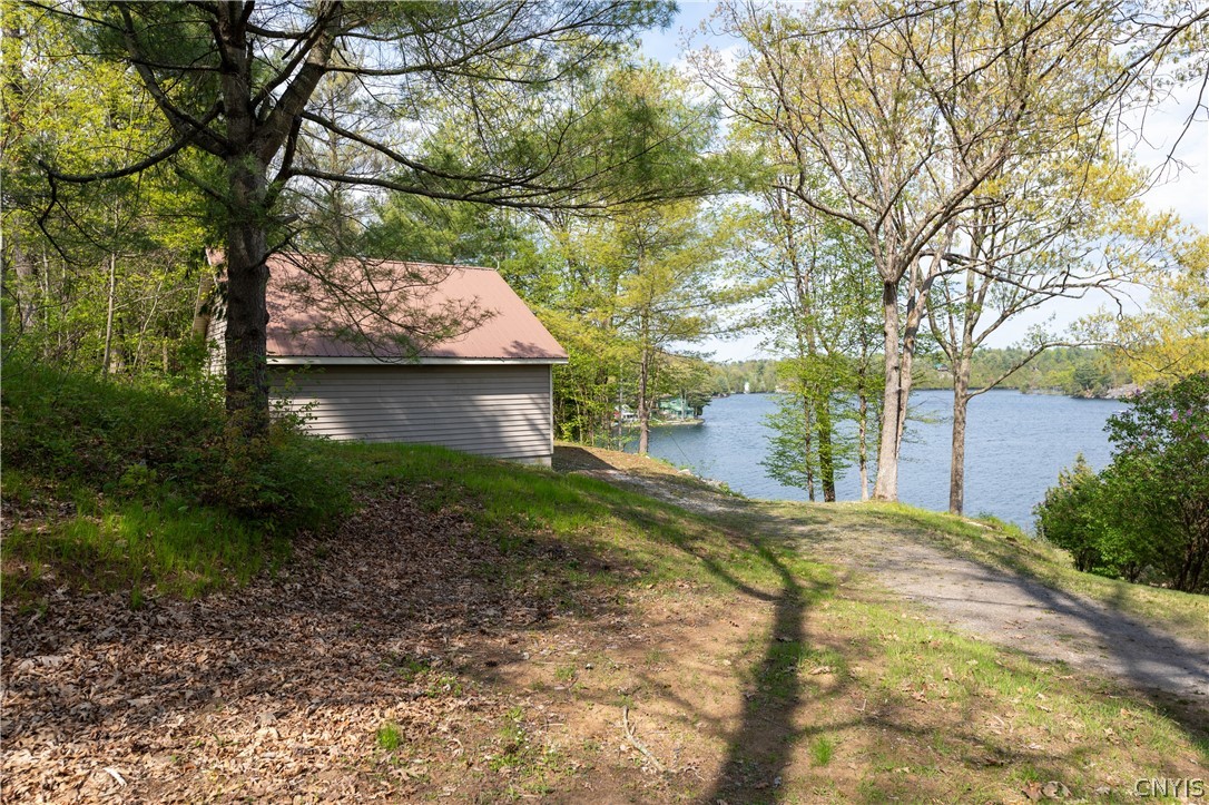556 West Shore