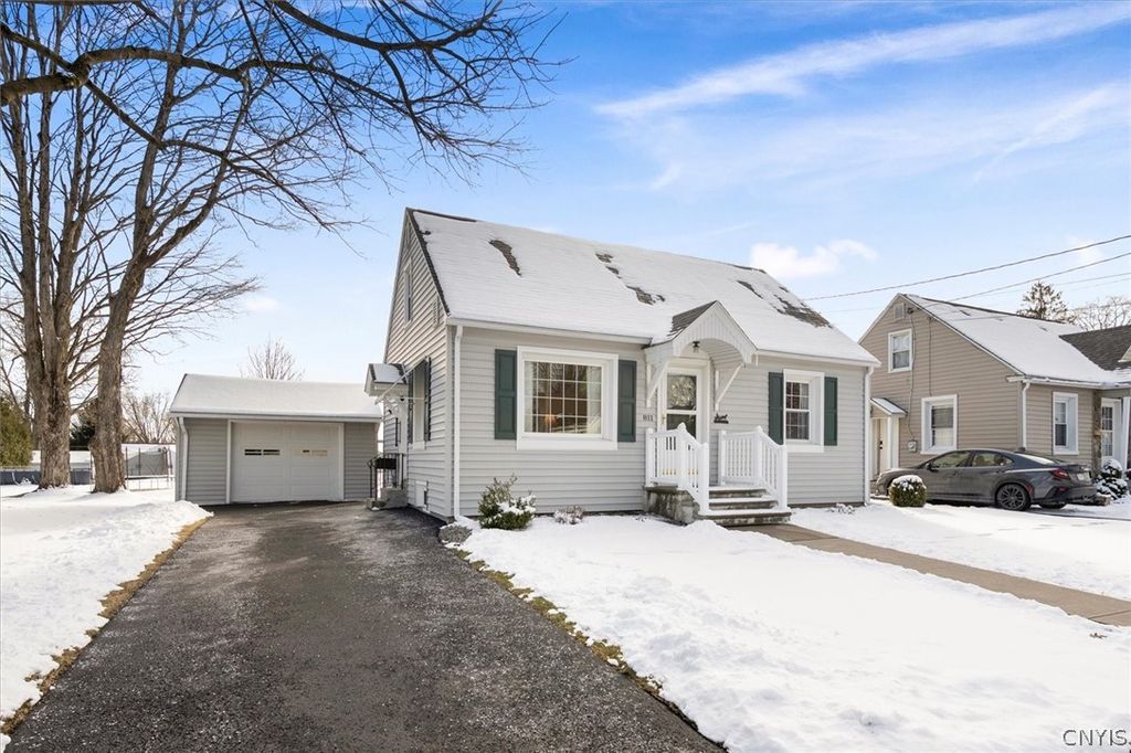 Photo of 811 Massena Avenue, Rome, NY 13440 (MLS # S1667826)