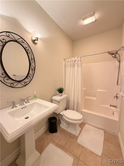 Tiny photo for 6201 Applecross Road, DeWitt, NY 13078 (MLS # S1655693)