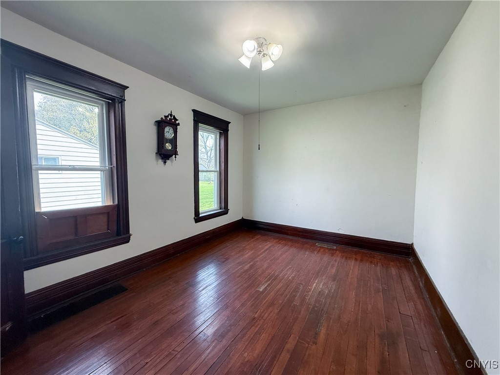 12 Thornton Avenue, Auburn, New York image 6