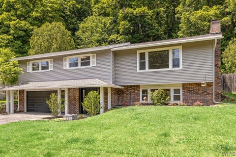 Photo of 171 Brookside Lane, Manlius, NY 13066 (MLS # S1689754)