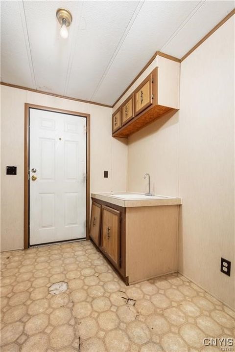 Tiny photo for 71 Dix Drive, Schroeppel, NY 13135 (MLS # S1648592)