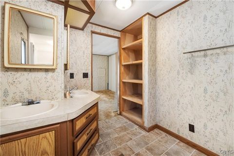 Tiny photo for 71 Dix Drive, Schroeppel, NY 13135 (MLS # S1648592)