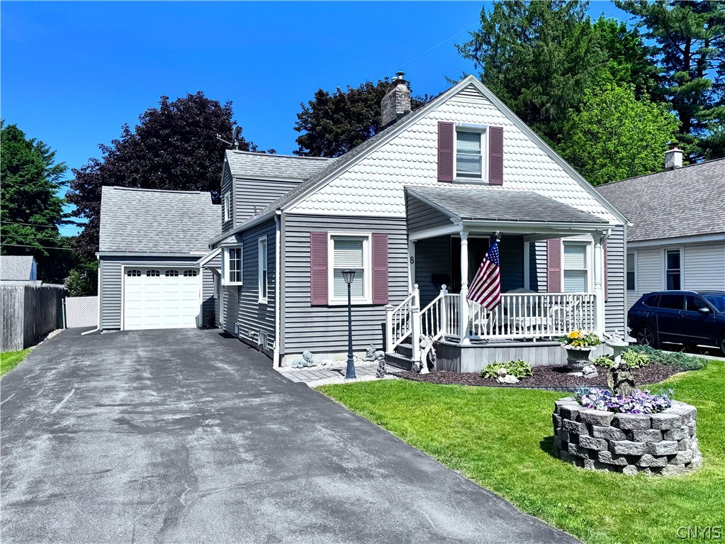 8 Hara Crescent