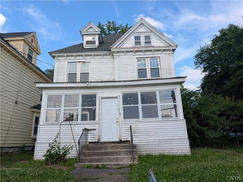 Homes For Sale - 2223 S State Street<br/> Syracuse, NY 13205