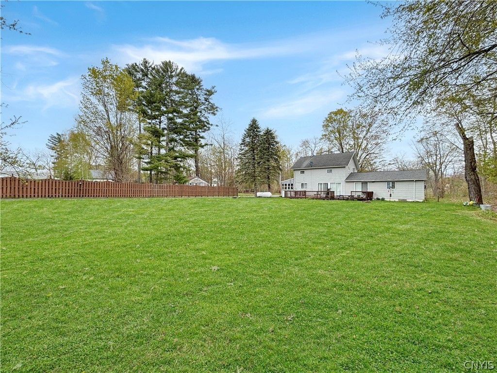 Photo of 7 Coleman Drive, Constantia, NY 13044 (MLS # S1678098)