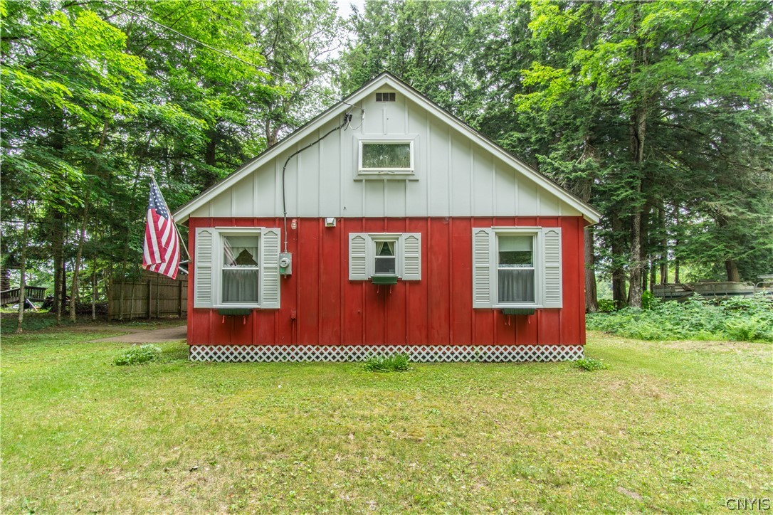 1135 Hemlock Hills Road