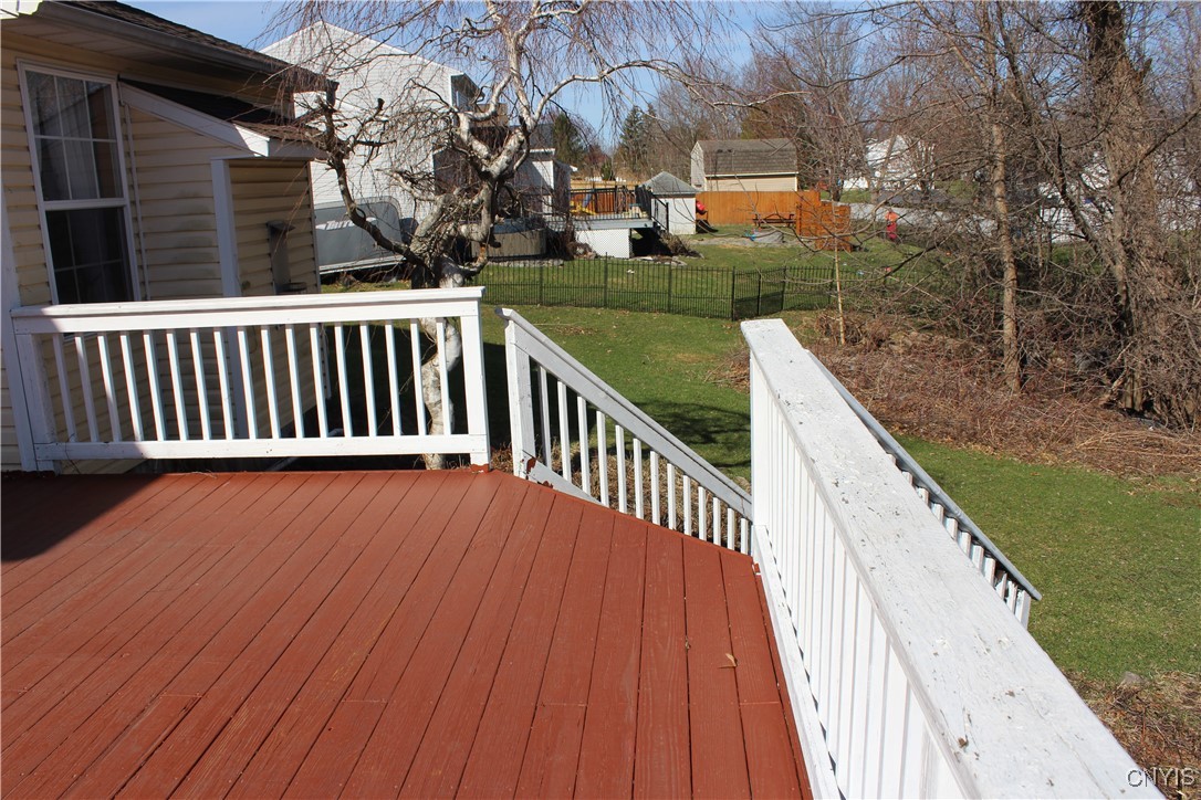 8752 Honeycomb, Cicero, New York image 40