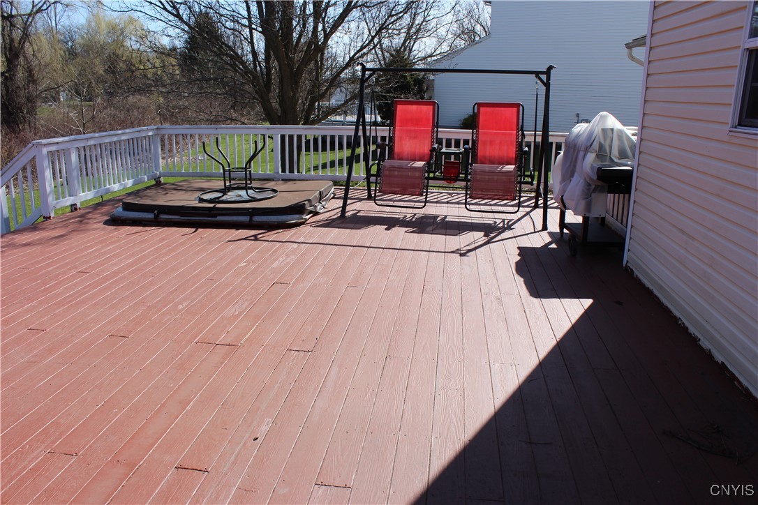 8752 Honeycomb, Cicero, New York image 37