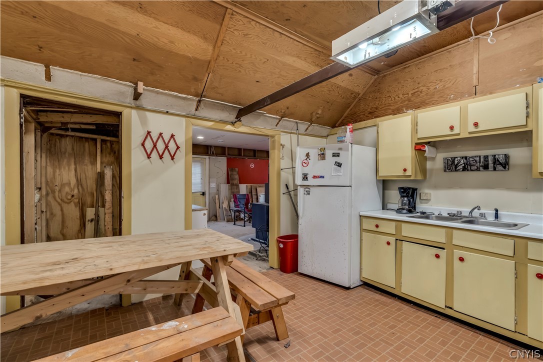 5549 Salmon River Road