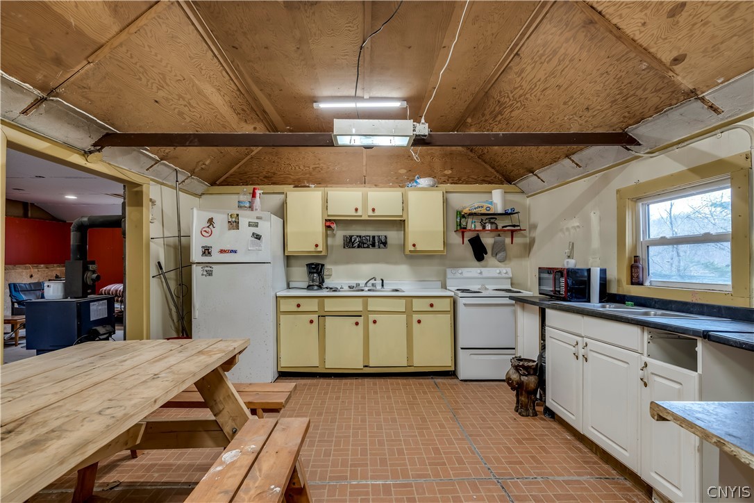 5549 Salmon River Road