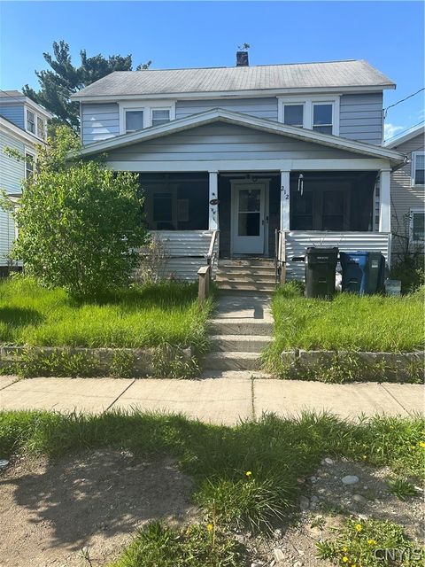 Photo of 212 W Newell Street, Syracuse, NY 13205 (MLS # S1679204)