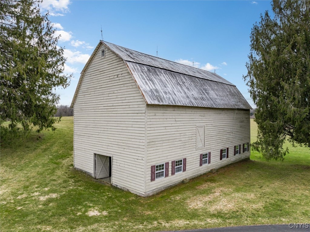 680 N Creek Road