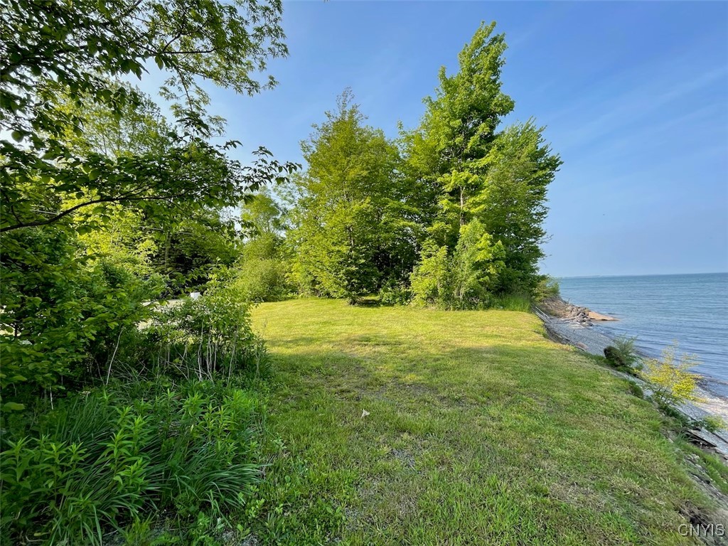 Ontario Shores Drive, Sterling, New York image 5