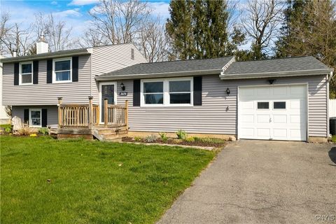 3674 Buttercup Lane, Clay, NY 13027 - MLS#: S1602069