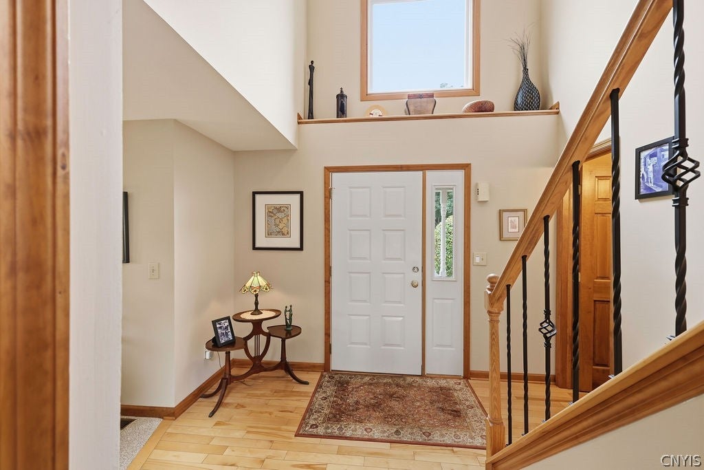 5372 Barrows Pointe