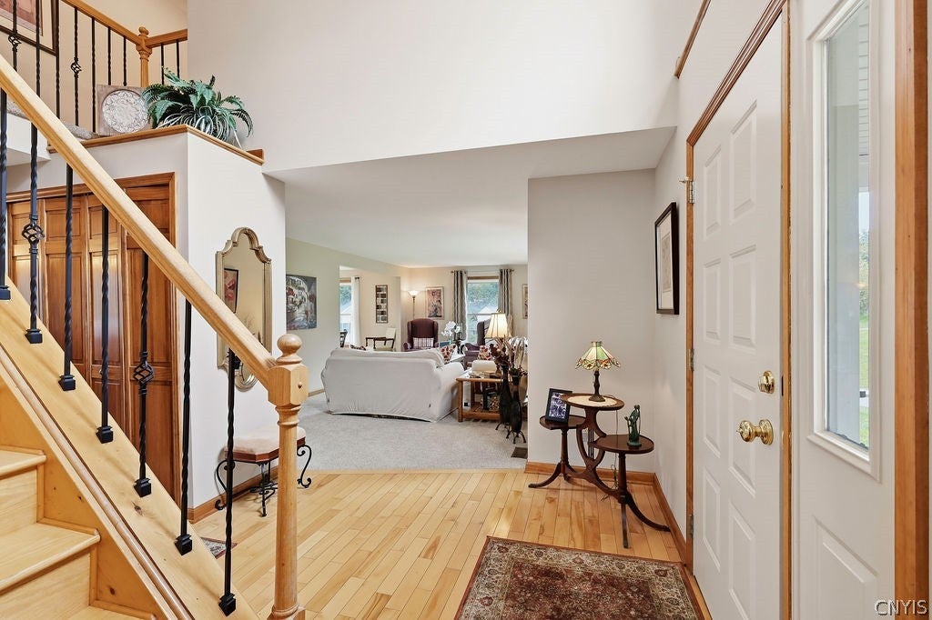 5372 Barrows Pointe